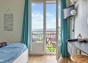 Room - Le Léon 14, Joli studio avec balcon situé à Dieppe (Dieppe)