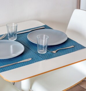 Dining - Le Léon 14, Joli studio avec balcon situé à Dieppe (Dieppe)