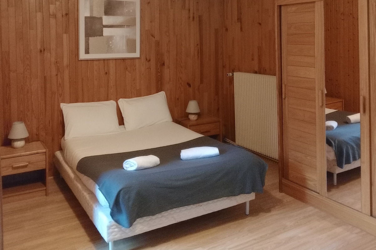 Familien-Dreibettzimmer | Schreibtisch, kostenloses WLAN