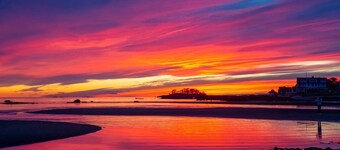 Beachfront Cottage with panoramic views of Long Island Sound in Madison CT