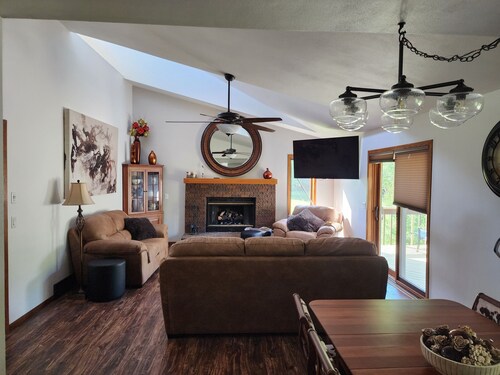 Whispering Woods Estate - Relax, recharge, connect