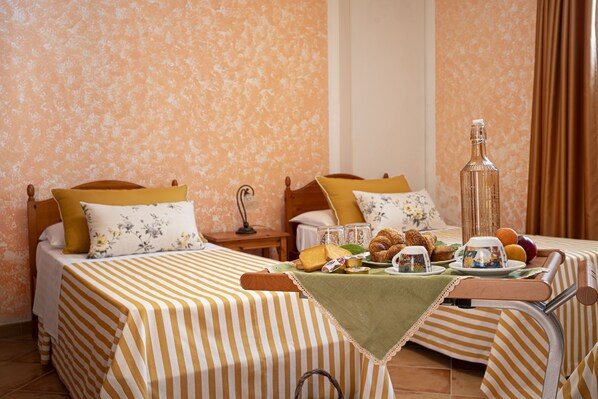 3 bedrooms, WiFi, bed sheets