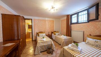 3 camere, Wi-Fi, lenzuola