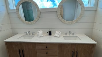 Assecador de cabells i tovalloles