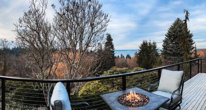 Vashon View Cottage - Vashon, WA