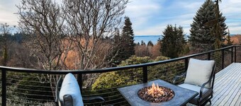 Vashon View Cottage - Vashon, WA