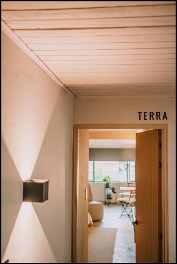 Kahden hengen classic-huone (04) | Minibaari, ilmainen Wi-Fi, vuodevaatteet