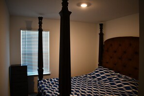 3 soveværelser, strygejern/strygebræt, Wi-Fi