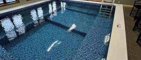 Piscine intérieure, piscine chauffée