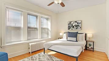 Apartemen Klasik, 1 kamar tidur, Bebas Asap Rokok | Meja kerja, setrika/meja setrika, dan Wi-Fi gratis