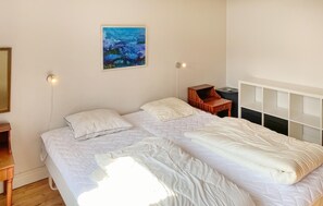 4 habitaciones y cuna de viaje 