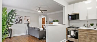 1 ห้องนอนน่ารักในอีแวนสตัน - เอล์มวูด 105