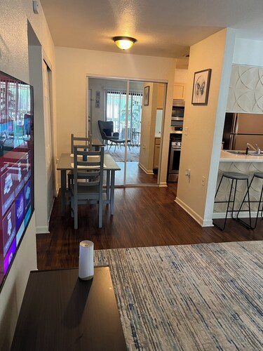  Your Home-Away From Home! Family and Pet Friend!