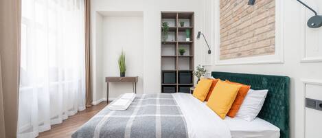 1 chambre, fer et planche Ă repasser, Wi-Fi gratuit, draps fournis