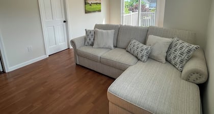 Stretch Out in Style—Near Farmingdale Train and Airport