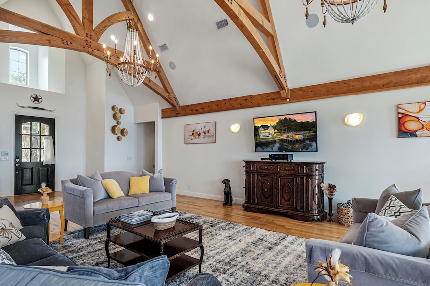 Lakefront Retreat Sleeps 20 Infinity Pool Hot Tub Dock Kayaks Near Dallas - Log Cabin, TX