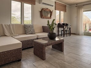 Fernseher, Stereoanlage