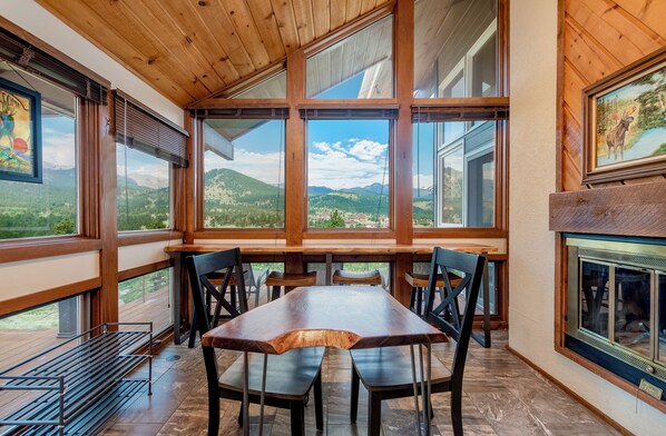 تناول الطعام