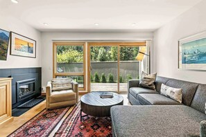 TV connectée, cheminée