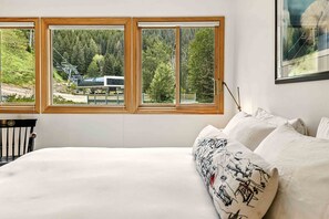 3 chambres, fer et planche à repasser, Wi-Fi gratuit, draps fournis