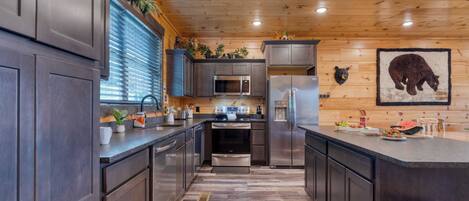 Rumah (6 Bedrooms) | Interior