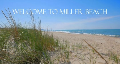 Cozy 3-bedroom condo with AC, WiFi in charming Miller Beach
