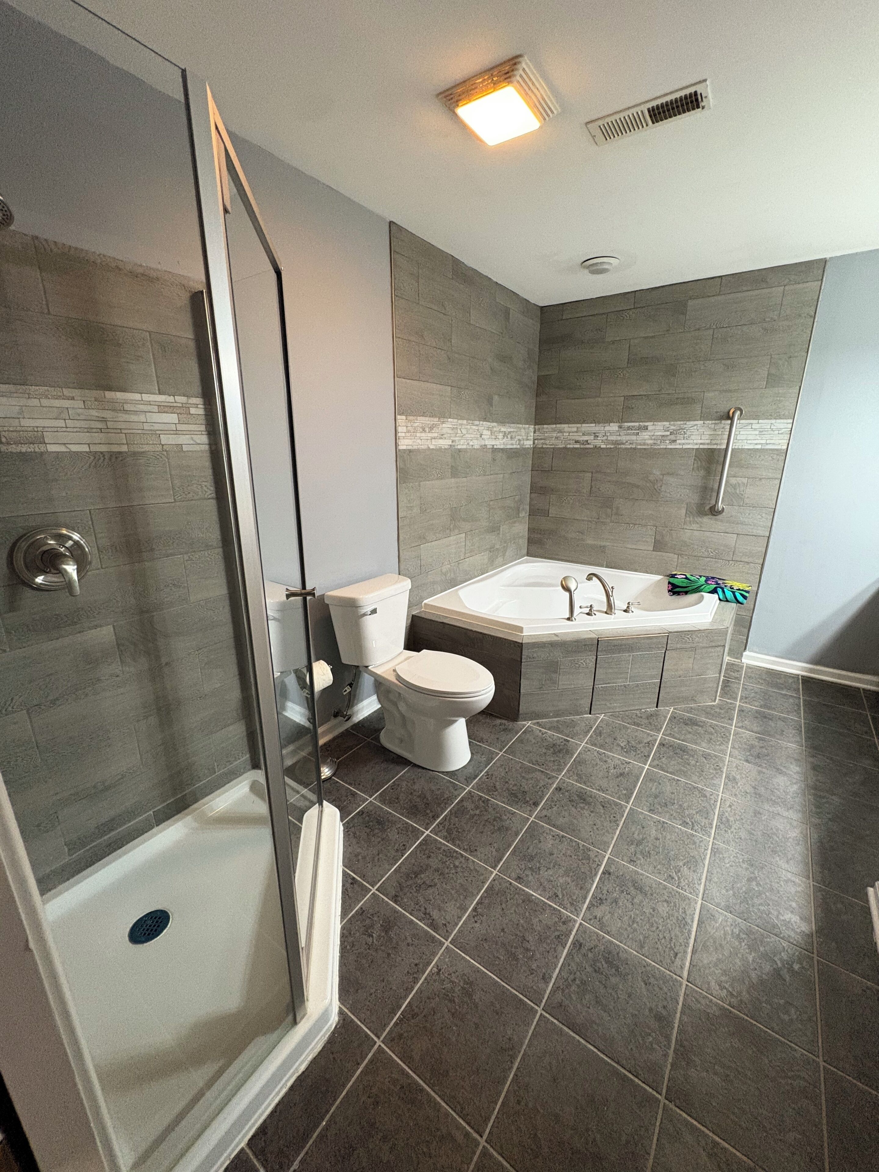 Jetted tub, towels, soap, toilet paper