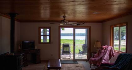 Lakeside Retreat – Twin Lakes Cabin, Bois Blanc Island