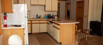 Lakeside Retreat â Twin Lakes Cabin, Bois Blanc Island