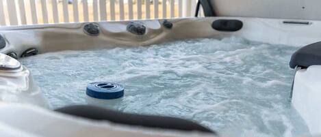 Bañera de hidromasaje exterior