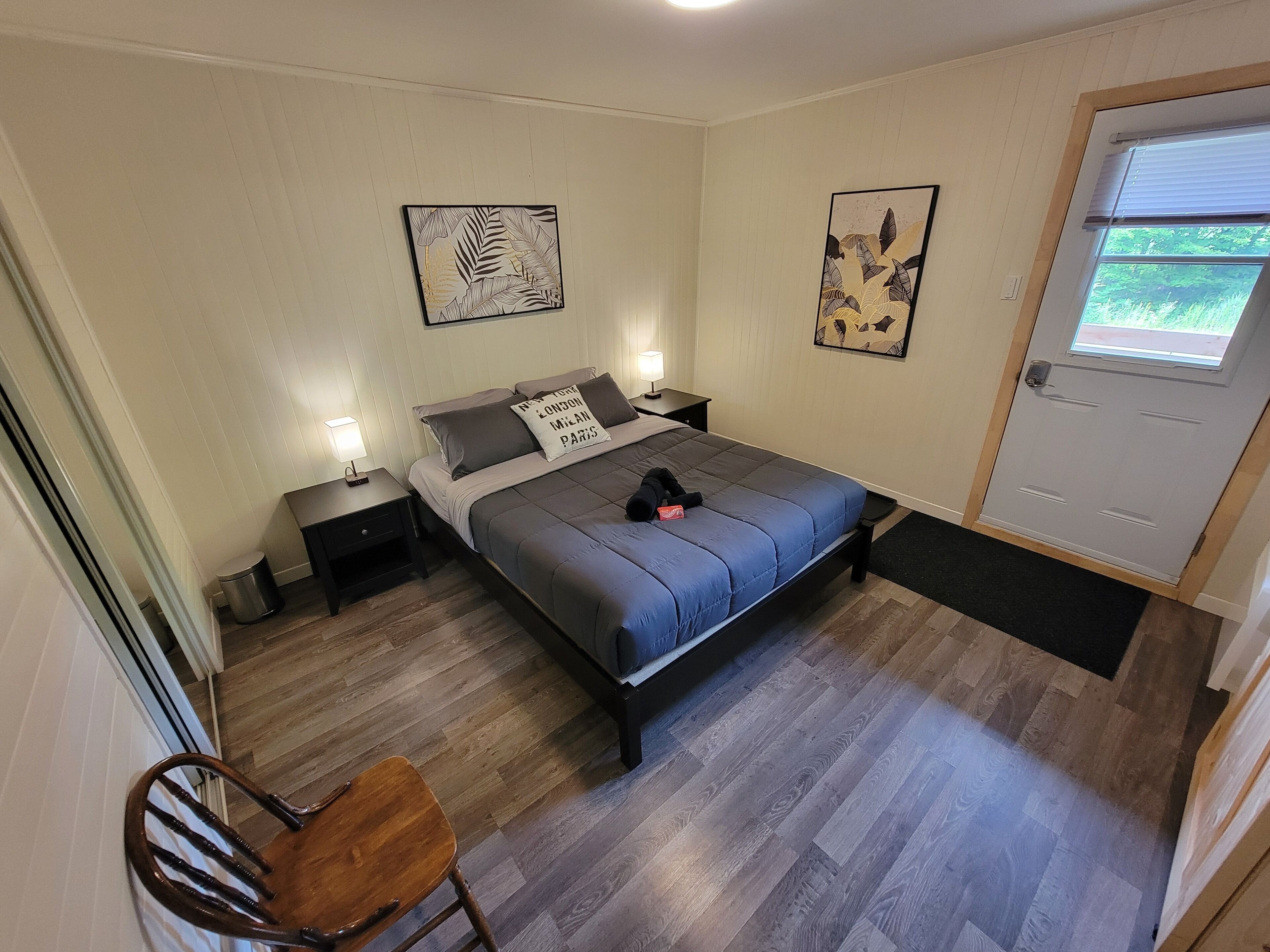 1 室のベッドルーム、WiFi、ベッドシーツ