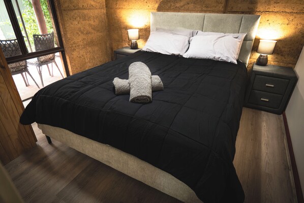 3 bedrooms, travel cot, free WiFi, bed sheets