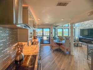 Smart TV - CAPTAIN JACKS -LOOK NO FURTHER - THIS IS TRUE LUXURY!  6 P GOLF CART; POOL; SLIP (Captiva)