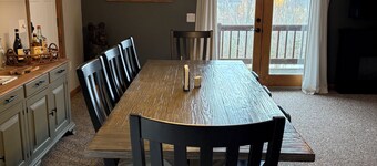 Riders welcome! Gorgeous 3-bedroom house with WiFi in Errol