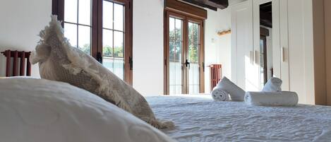 6 間睡房、書桌、可攜式嬰兒床、免費 Wi-Fi