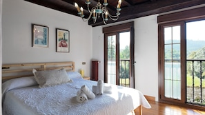 6 habitaciones, escritorio, cuna de viaje y wifi gratis 