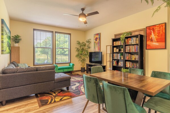 Interior - Sandcastle Getaway! Walk to the beach and town! (Douglas)