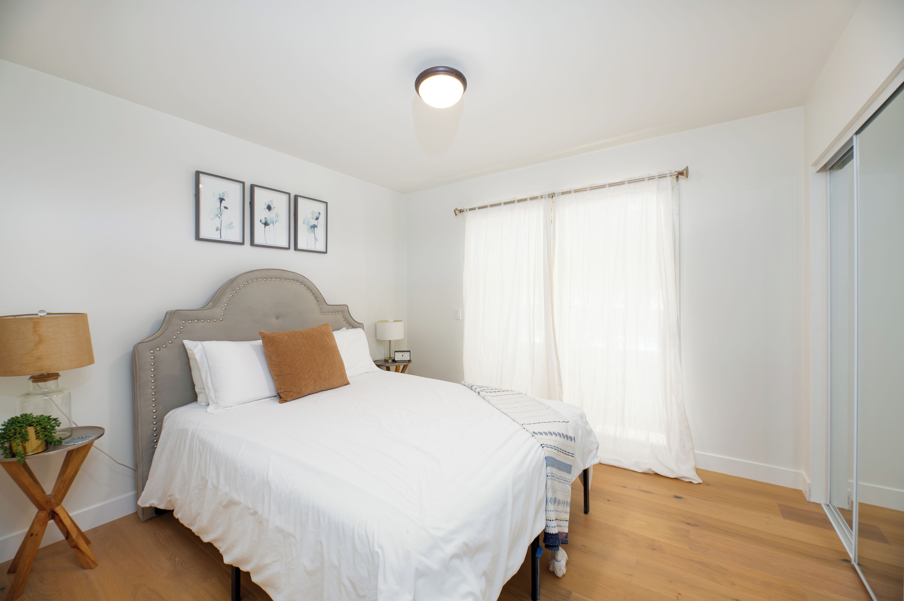 3 bedrooms, travel crib, free WiFi, bed sheets