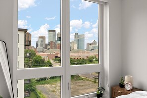 2 habitaciones, tabla de planchar con plancha y wifi gratis 