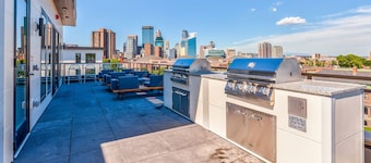 Luxury 2Bd Condo DT Minneapolis, Minutes From Convention Center & US Bank Arena