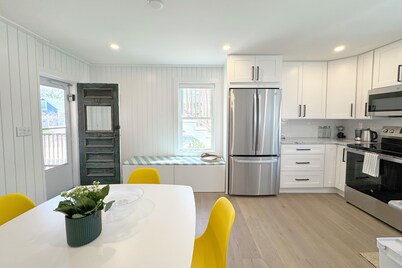 NEW! Ptown Pearl–Rare Gem w/ Porch + Deck, Parking + Prime Local, 2BR/AC/Grill