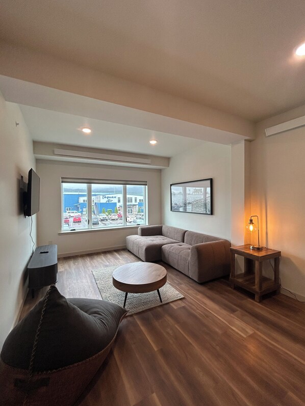 تلفزيون ذكي، كُتُب