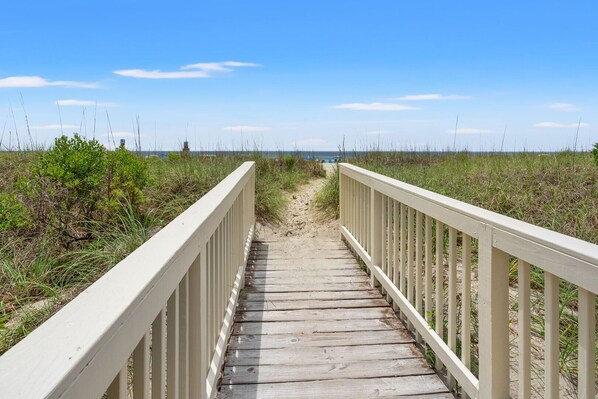 Property grounds - Oceanfront 8BR villa with beach access, pool, and views-perfect for unforgettable group getaways! (North Myrtle Beach)