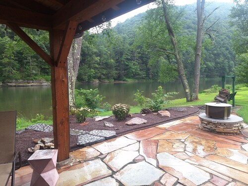  Great location directly on Big Pine Creek with trail access