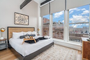 4 bedrooms, desk, iron/ironing board, travel crib