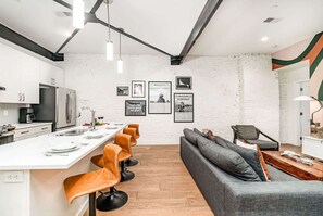 Smart TV, offices