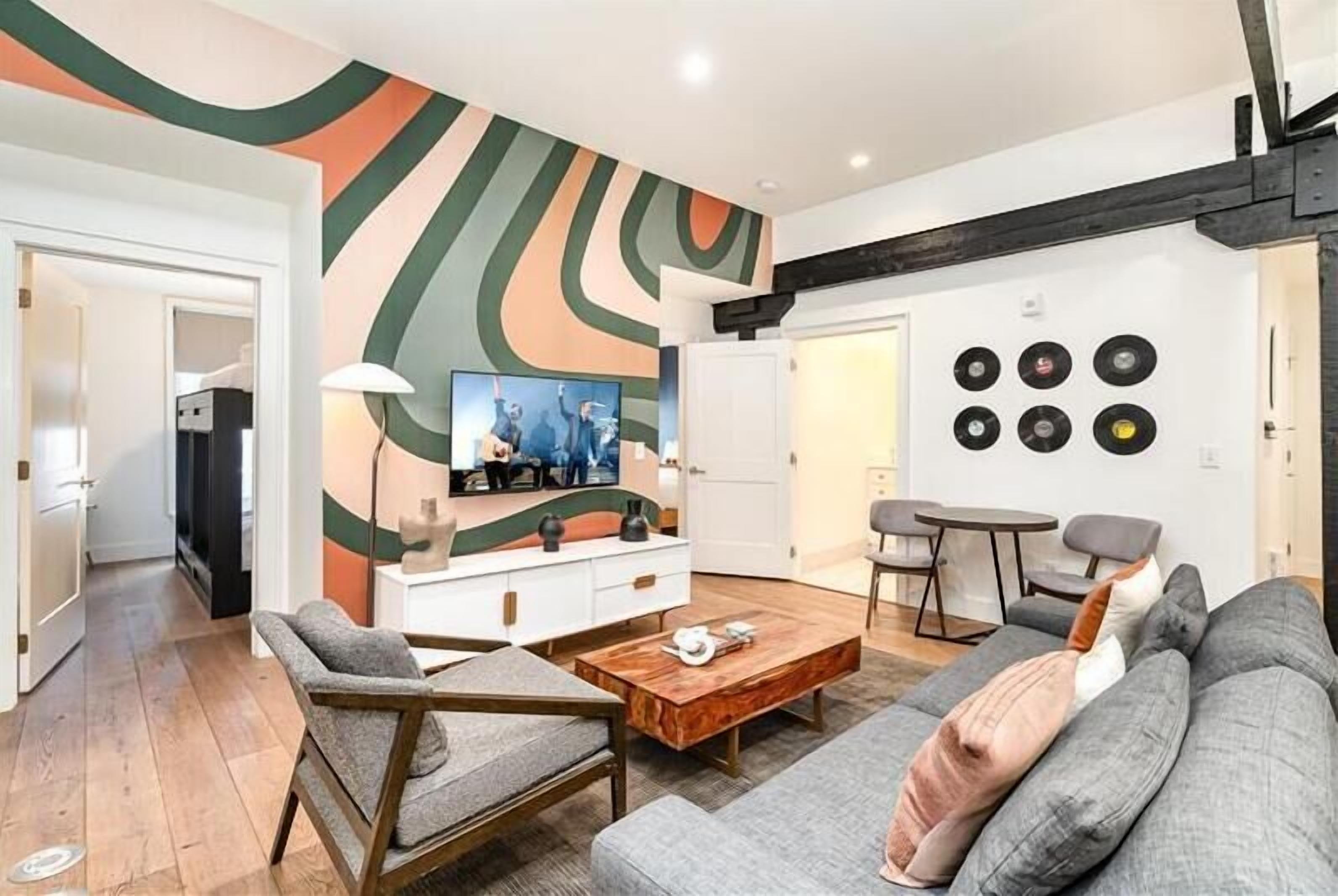 Smart-tv, boeken en een printer