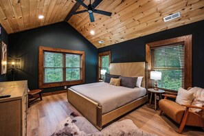 4 Schlafzimmer, Bügeleisen/Bügelbrett, Reisekinderbett, WLAN