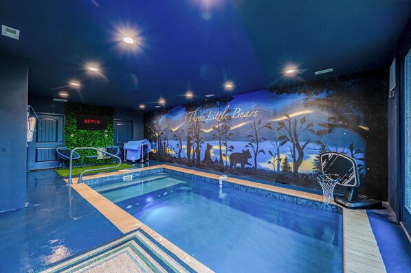 Indendørs pool