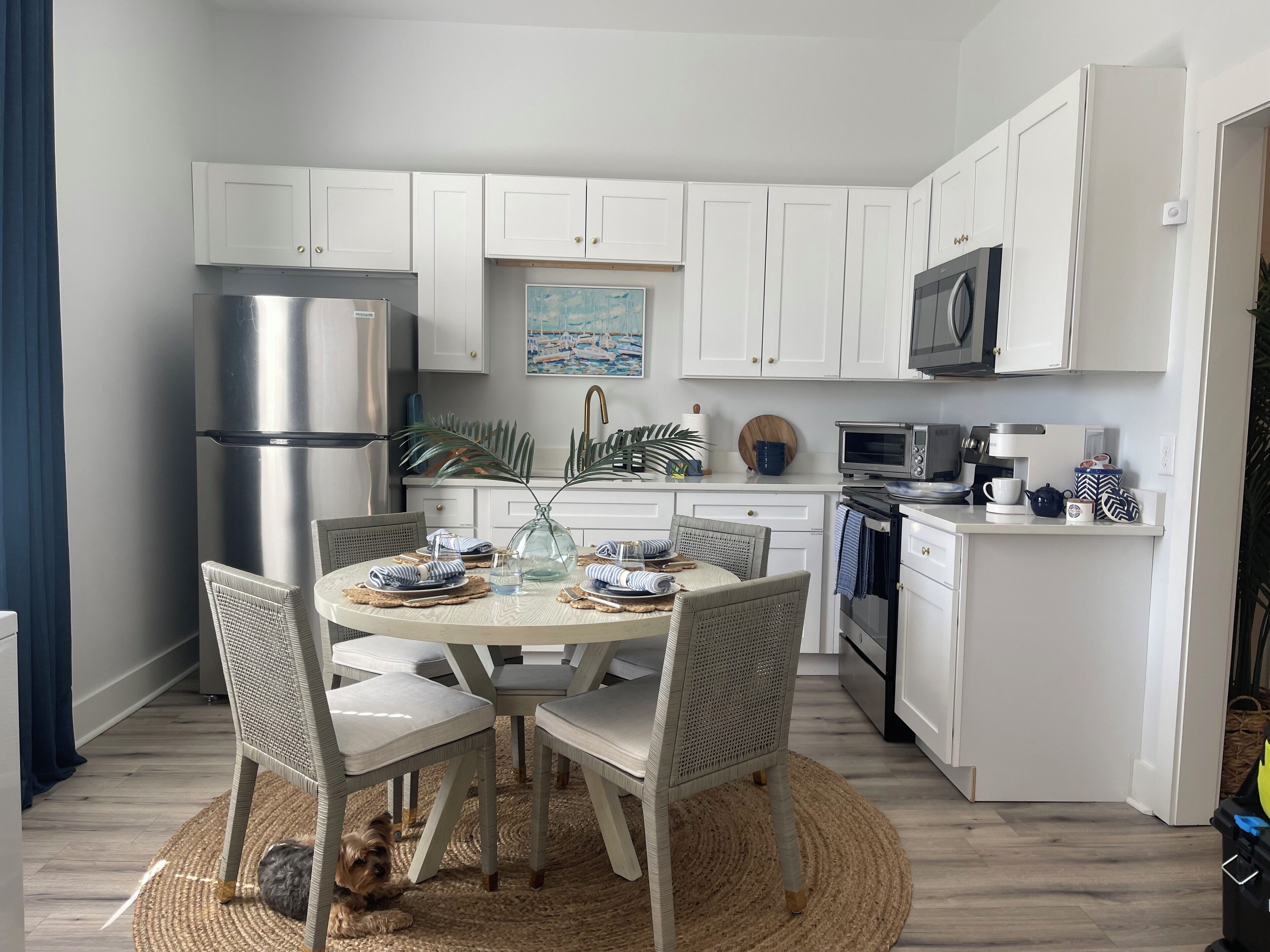 Design Apartment, 2 Bedrooms, Non Smoking, Balcony | Private kitchen | Fridge, microwave, oven, stovetop